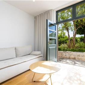 Luxury 7 Bedroom Villa with Heated Pool, Gym, Sauna, Jacuzzi and Sea Views in Dubrovnik, Sleeps 12-14